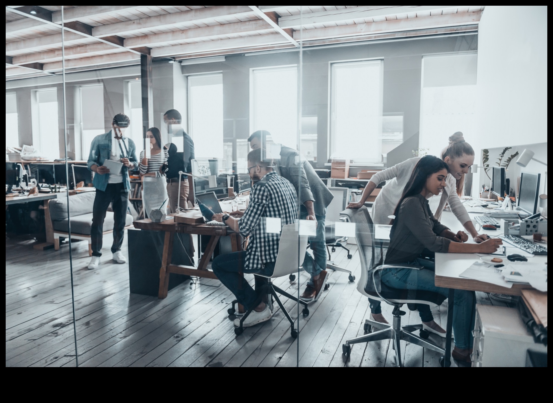 Paaugstināta efektivitāte: augstas veiktspējas elektronika biroja darbstacijām