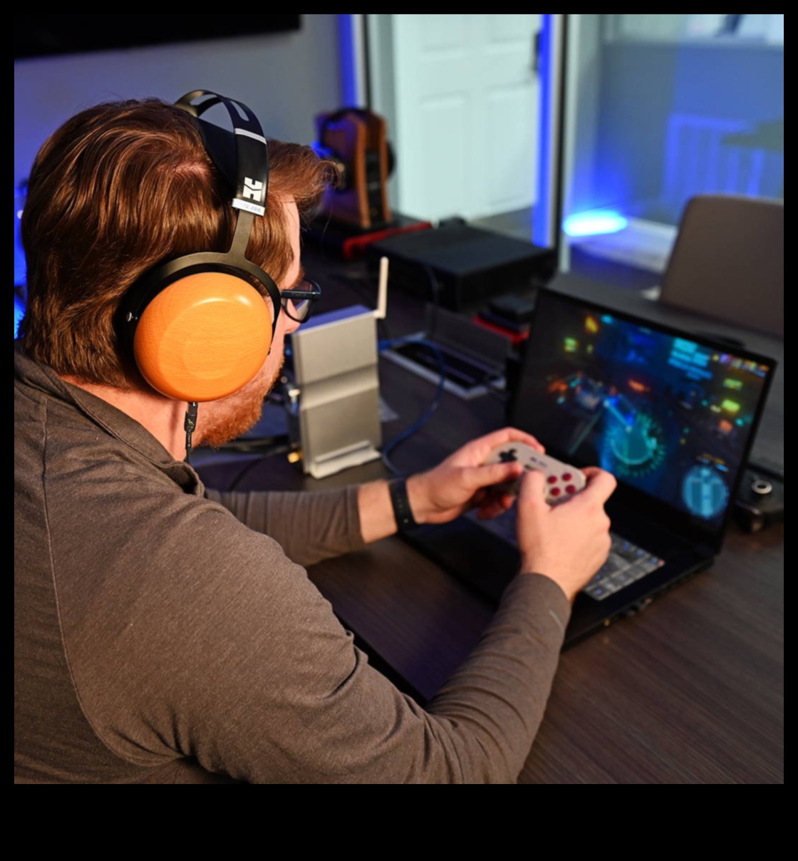 Augstas precizitātes spēles: audiofīla līmeņa austiņas un skaņas sistēmas