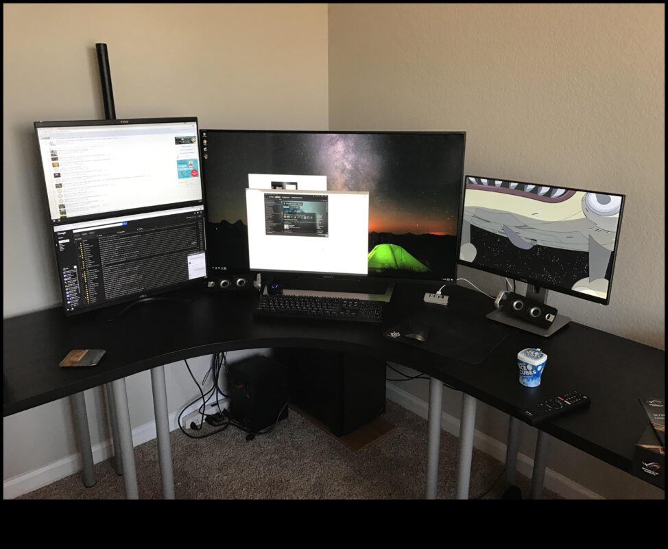 Neredzama inovācija: monitori ar slēptu kabeļa pārvaldību