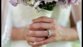 Valdzinošs starojums: līgavas rotaslietu pievilcība